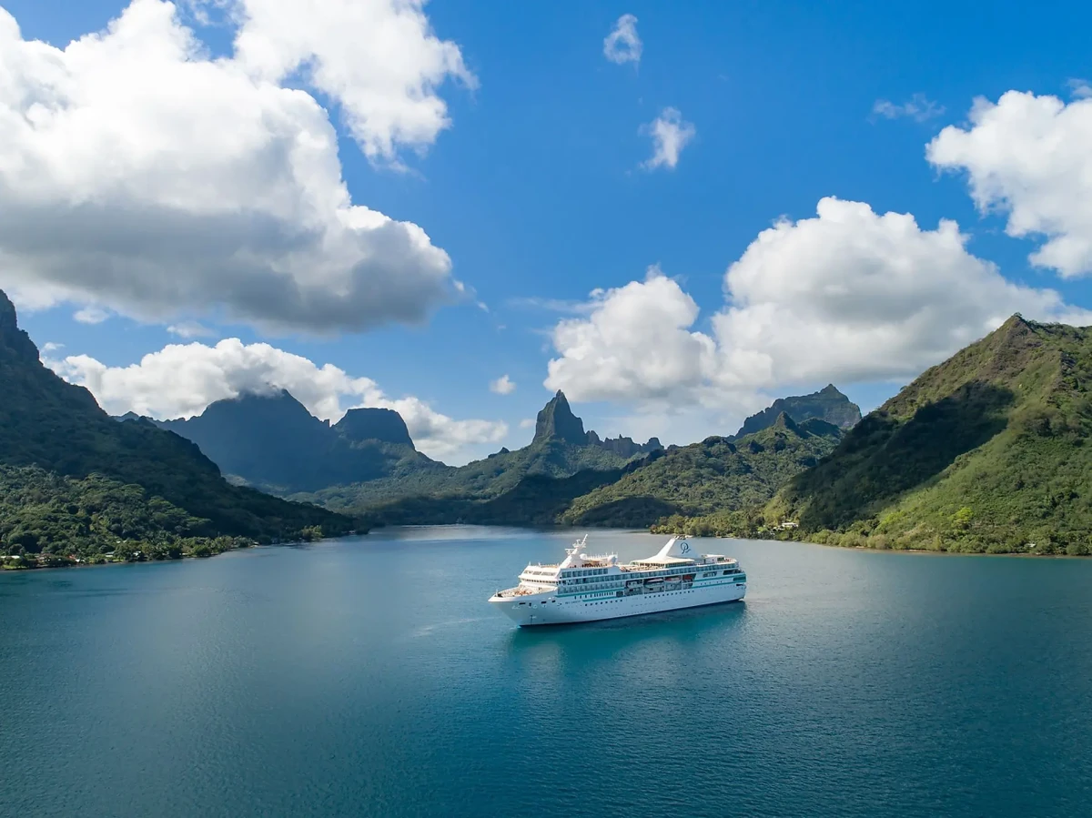 https://media.leisurecom.com/cruise/image-2025-03-19-14-25-35.jpg