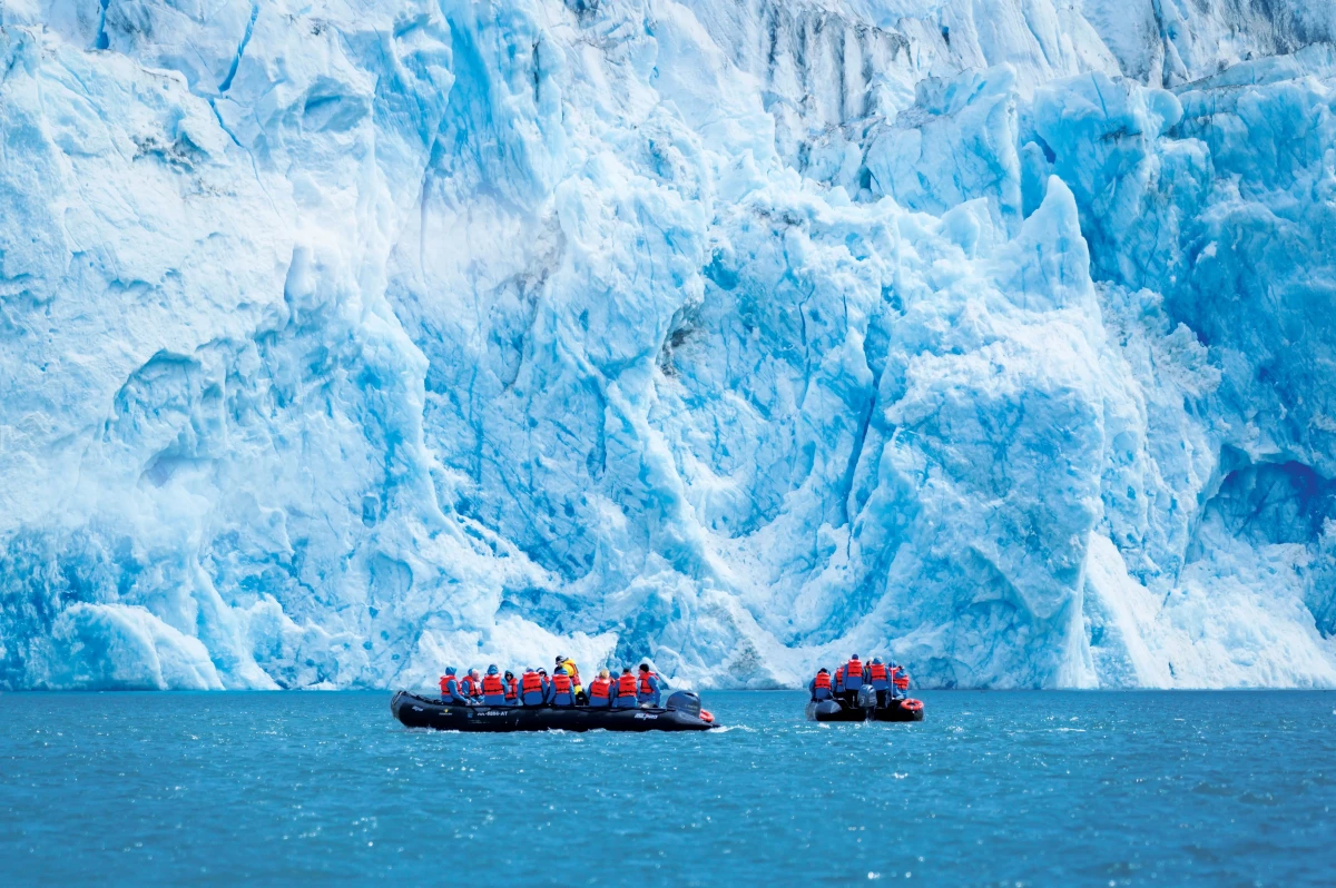 https://media.leisurecom.com/cruise/image-2025-06-19-10-02-48.webp