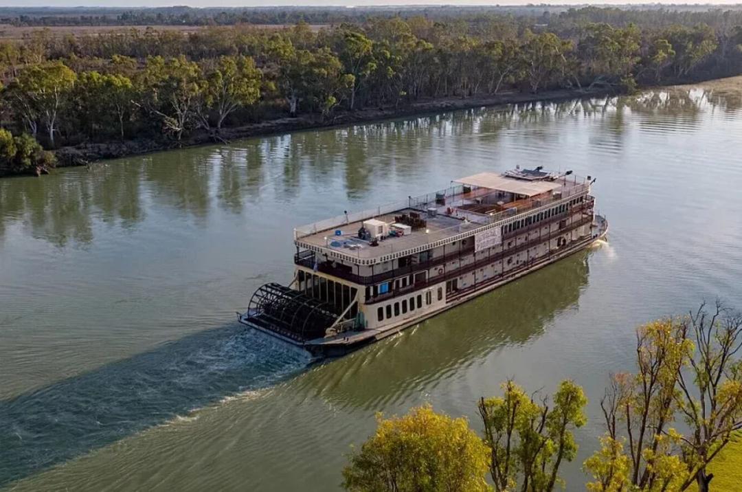 https://media.leisurecom.com/cruise/image-2026-06-10-23-55-41.webp