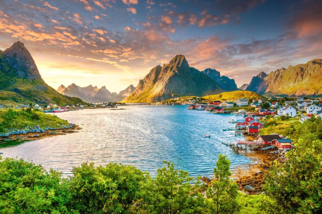 https://media.leisurecom.com/cruise/image-2026-08-03-09-33-57.webp