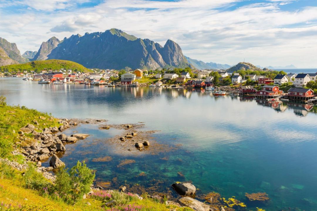 https://media.leisurecom.com/cruise/image-2026-08-06-15-29-46.webp