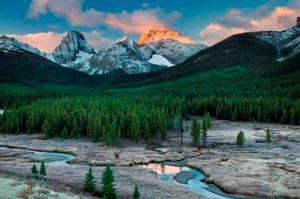 Spectacular Rockies and Glaciers of Alberta