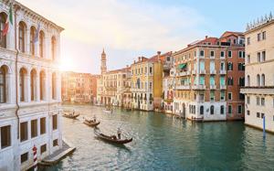 Vienna to London Trail