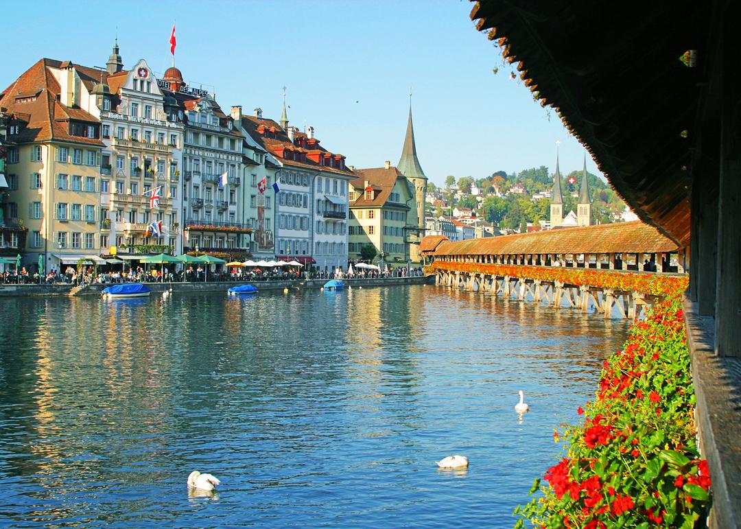 https://media.leisurecom.com/tour/tour-2026-08-02-05-06-48-1.jpg